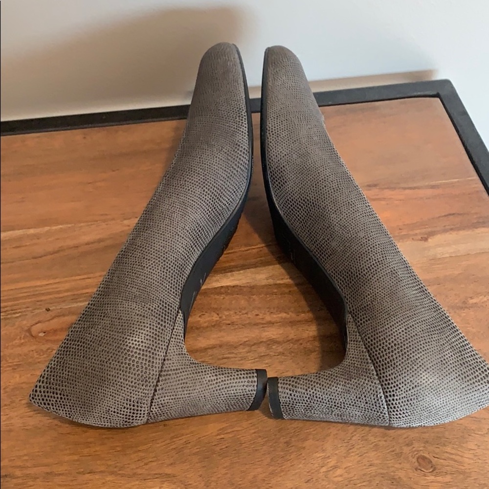 Stuart Weitzman Gray Textured Block Heels - image 5